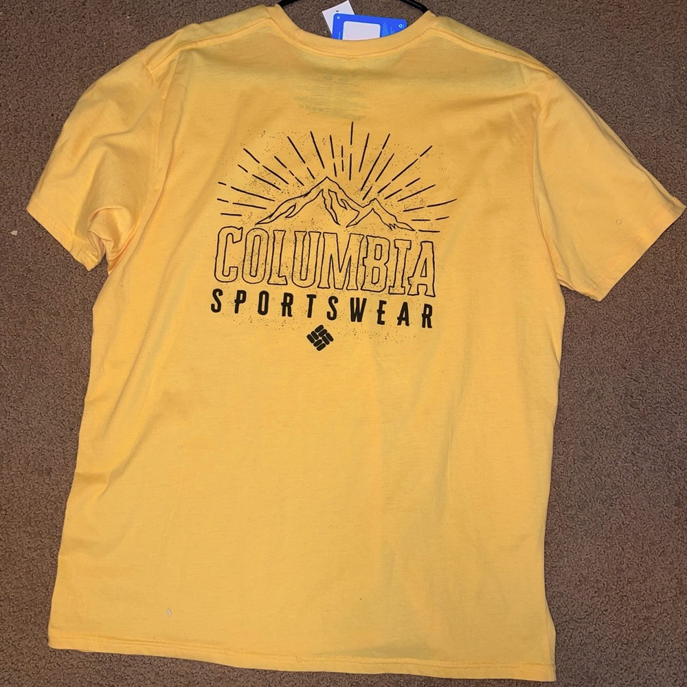 COLUMBIA T-SHIRT